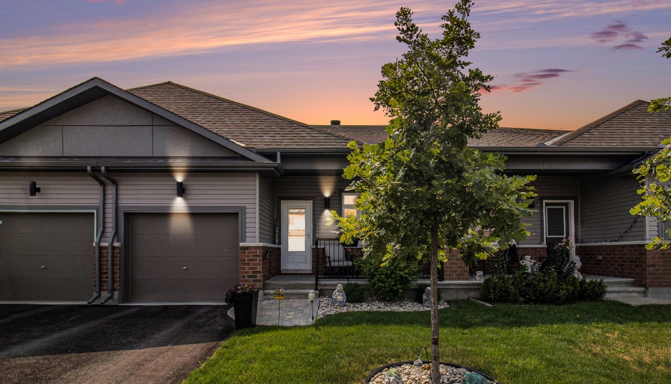 001_25_mona_mcbride_drive-25-_twilight