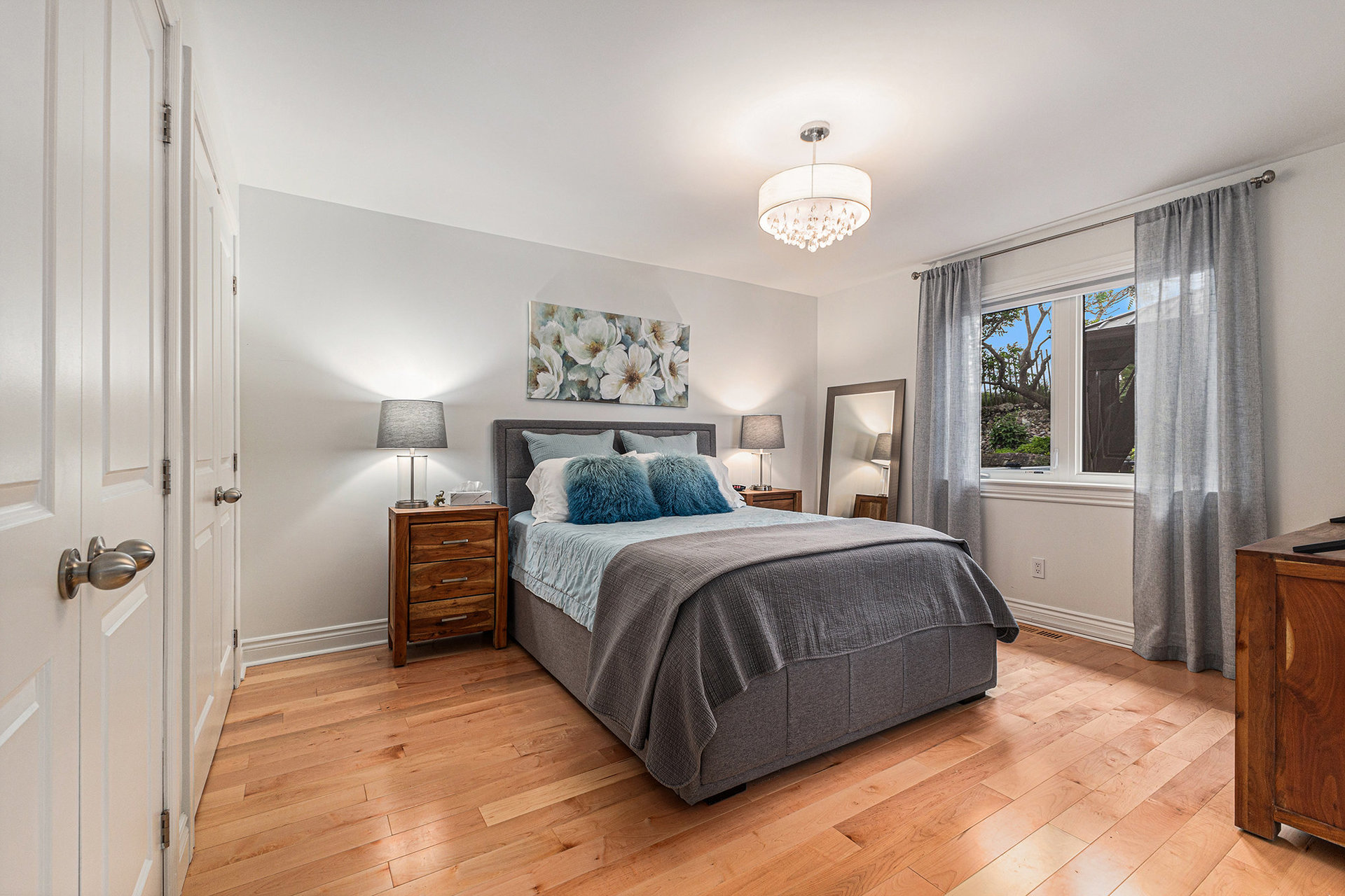 023_128_mclachlin_street-25_359