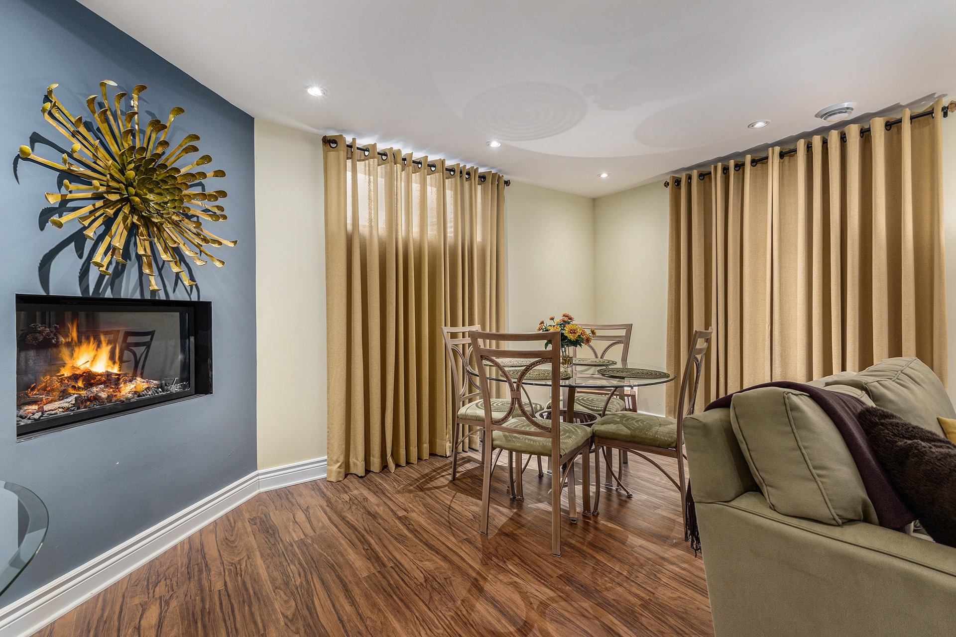 034_128_mclachlin_street-15_576