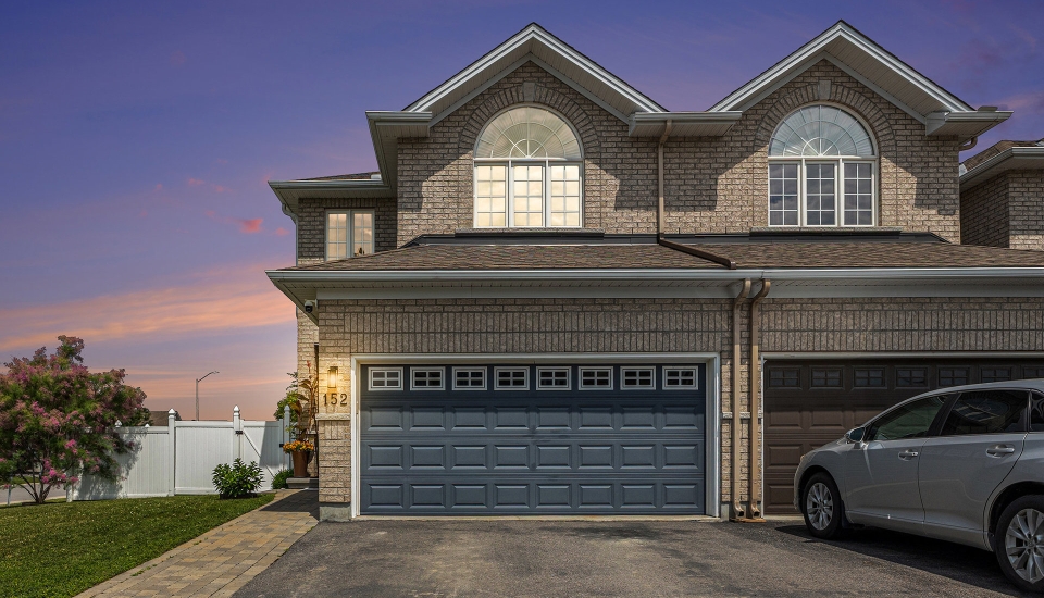 001_152_desmond_tru_30_910