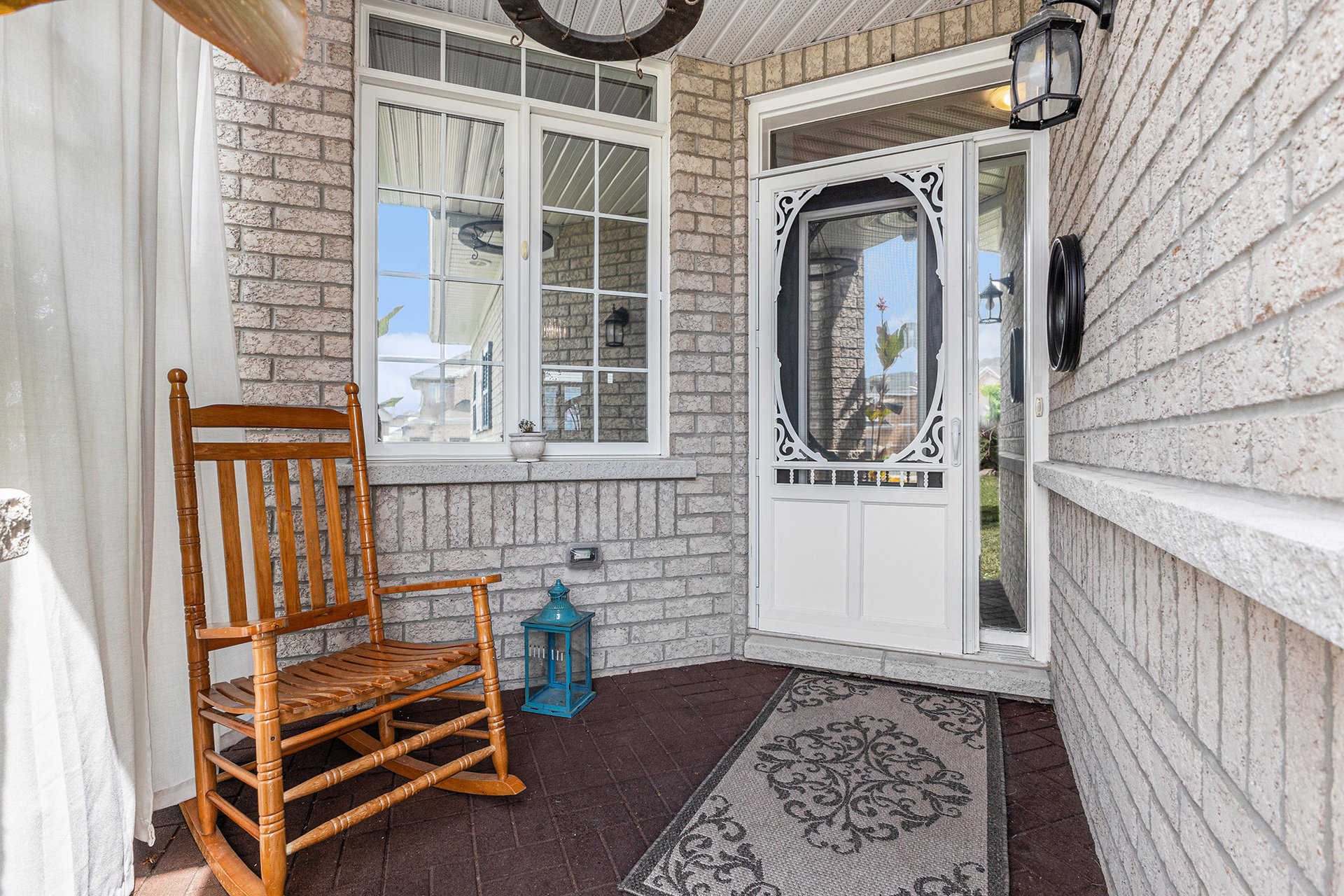 004_152_desmond_tru_29_25