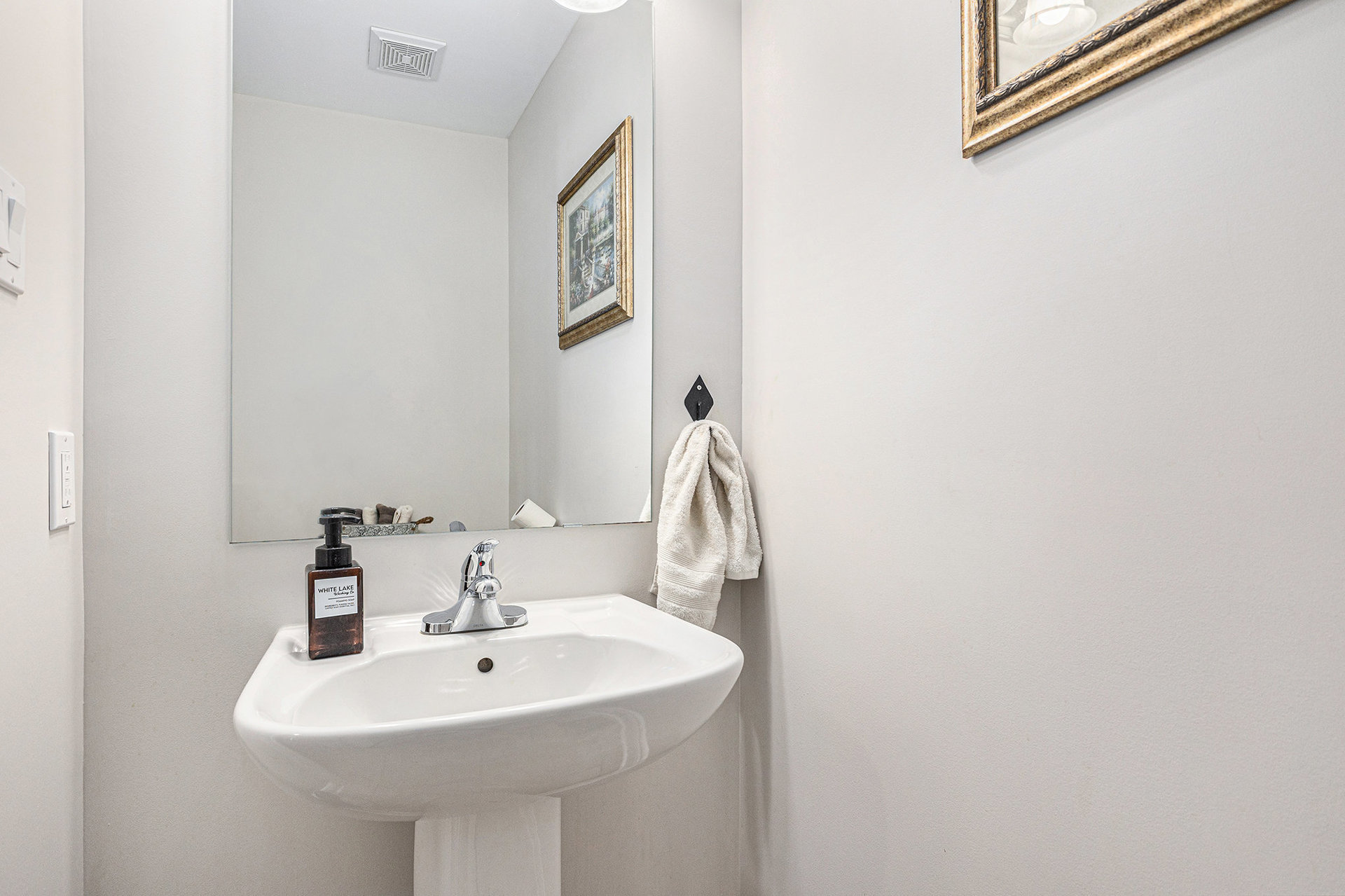 013_152_desmond_tru_14_213