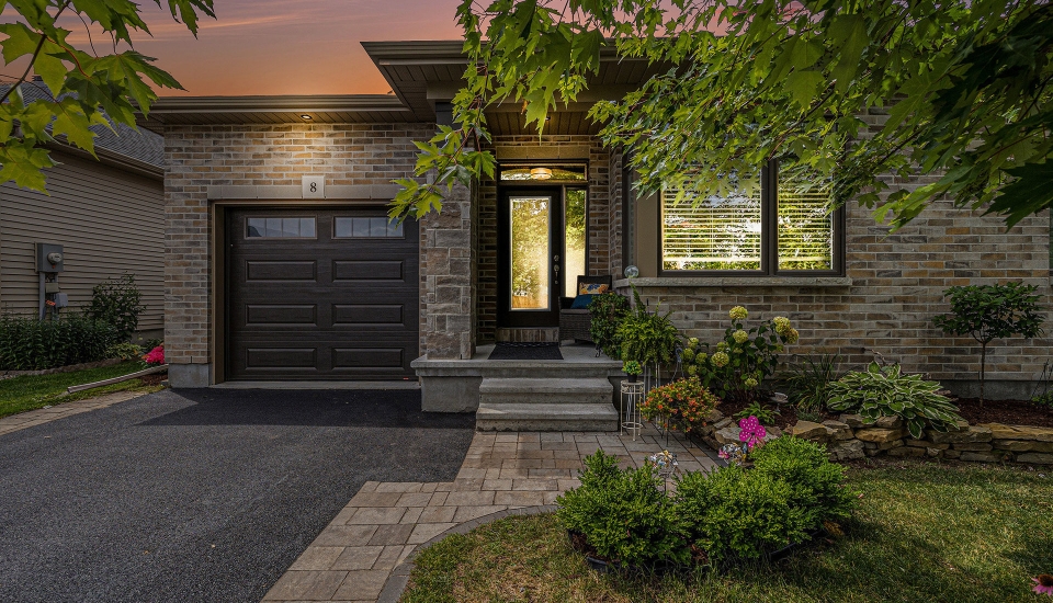 001_8_matthews_street-35_twilight_559